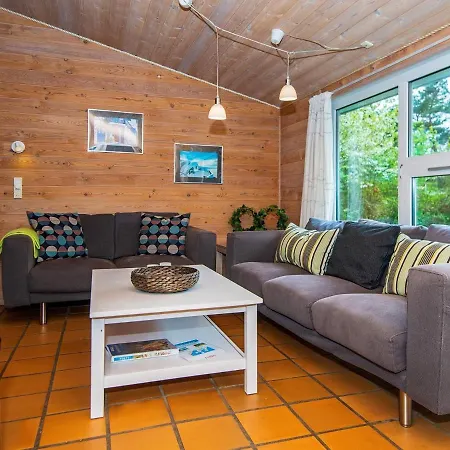 Three-bedroom Holiday In Knebel 22 *