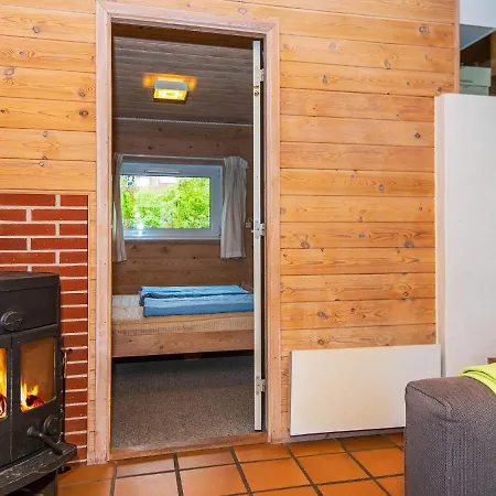 Three-bedroom Holiday In Knebel 22 Skodshoved Strand